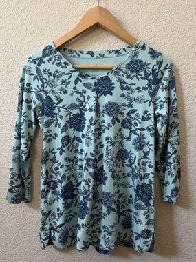 J. Jill Size XS Blue Floral 100% Pima Cotton 3/4 Sleeve V-Neck Tee